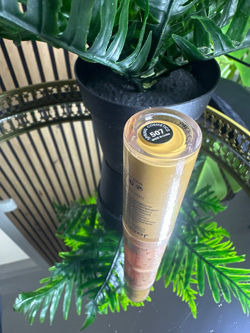 Anticernes Jackeline teint noisette claire