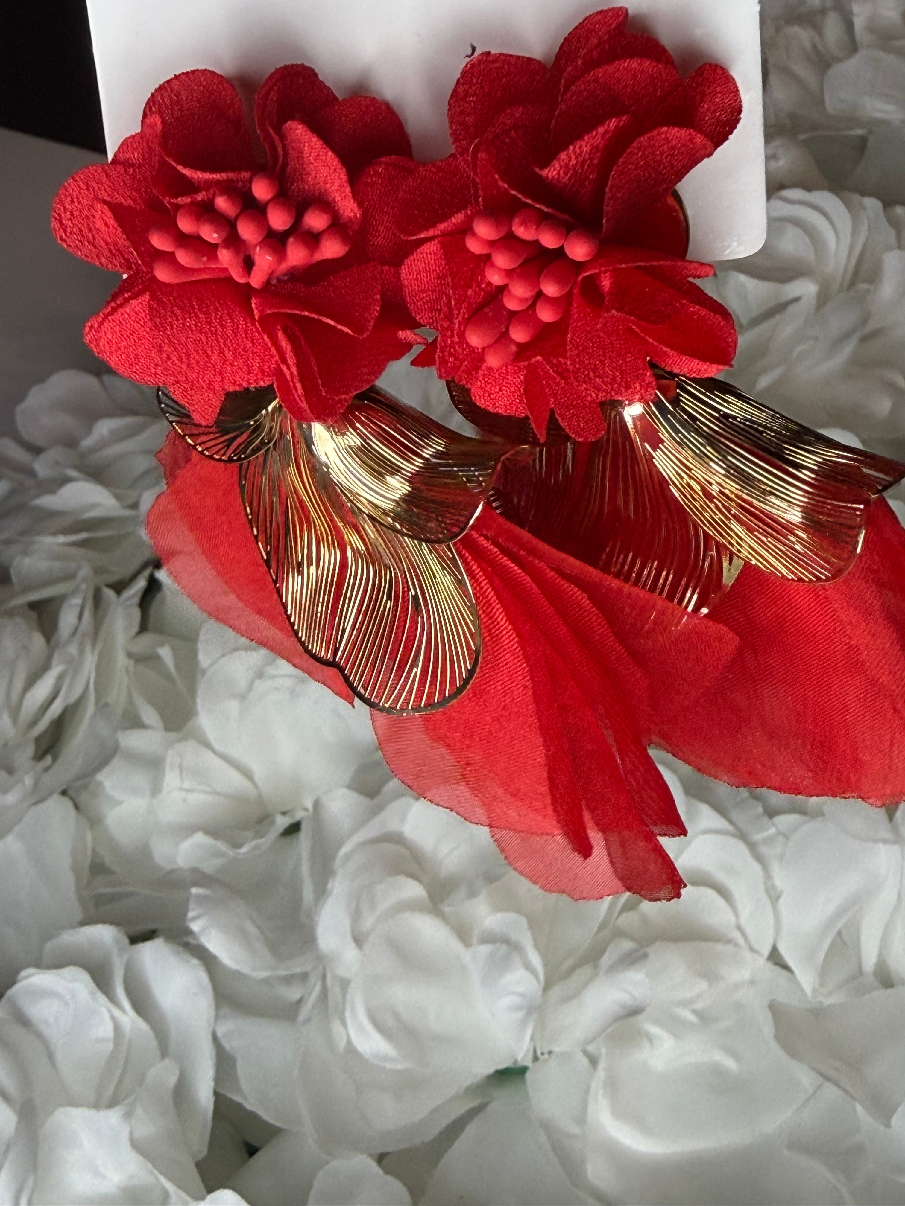 Boucle d’oreille en fleurs rouge